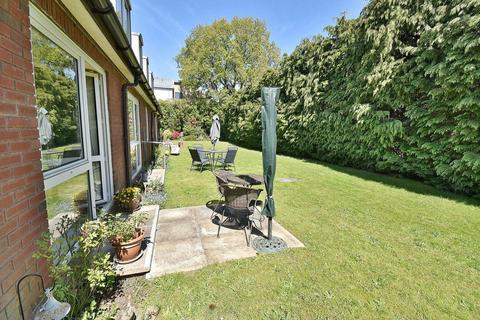 1 bedroom retirement property for sale, Ringwood Road, Ferndown, BH22