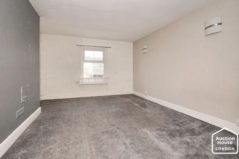 1 bedroom flat for sale, Flat 4, 26 Bank Street, Ashford, Kent, TN23 1BE