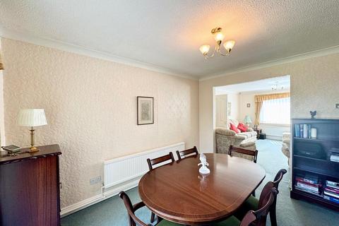 4 bedroom link detached house for sale, Bishopton Road West, Fairfield, Stockton-On-Tees
