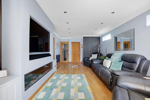 26 Laurel Avenue, Gravesend, DA12 5QP
