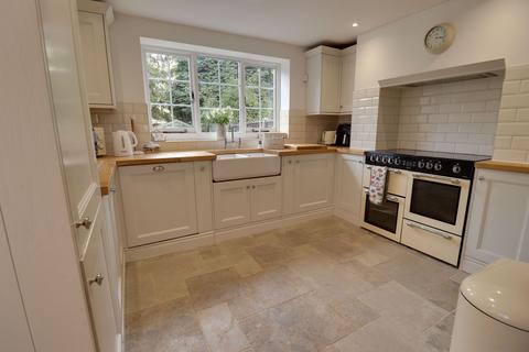 12 Rowan Grove, Brewood, Stafford, ST19 9HR