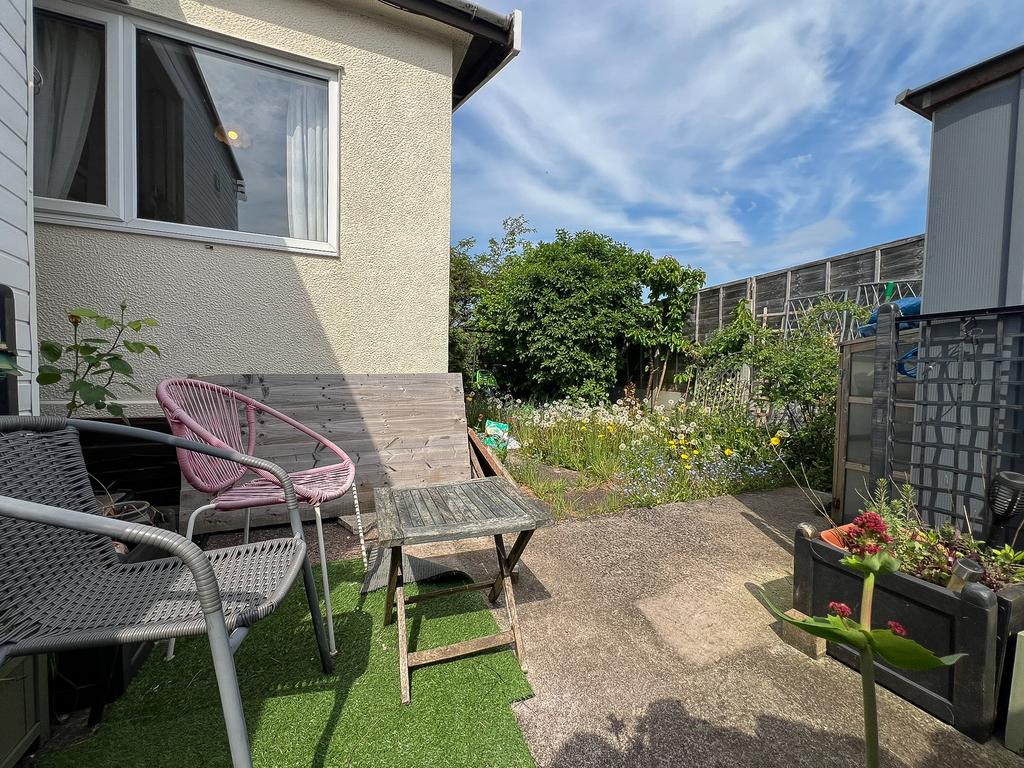 Garden (2)