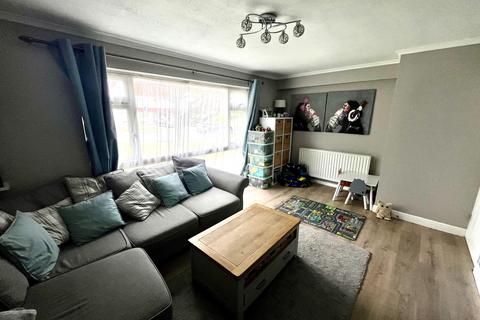 1 bedroom ground floor flat for sale, Church Lane, Chessington, Surrey. KT9 2EH