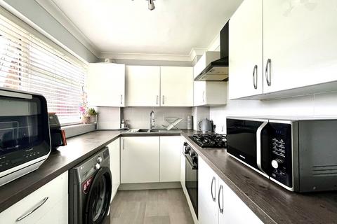 1 bedroom ground floor flat for sale, Church Lane, Chessington, Surrey. KT9 2EH