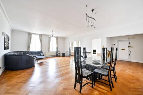 4 bedroom flat for sale, Warwick Gardens, High Street Kensington, London, W14