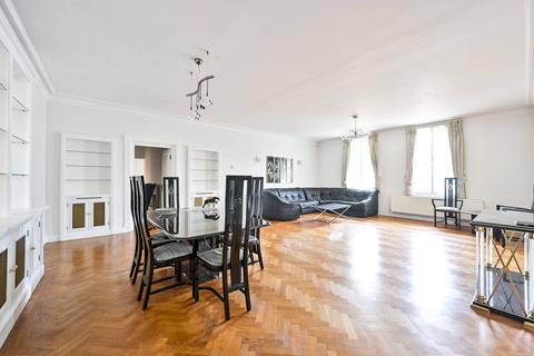 4 bedroom flat for sale, Warwick Gardens, High Street Kensington, London, W14