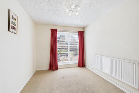 undefined, Neeld Crescent, Chippenham SN14
