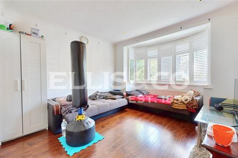 undefined, Carlyon Close, Wembley, HA0