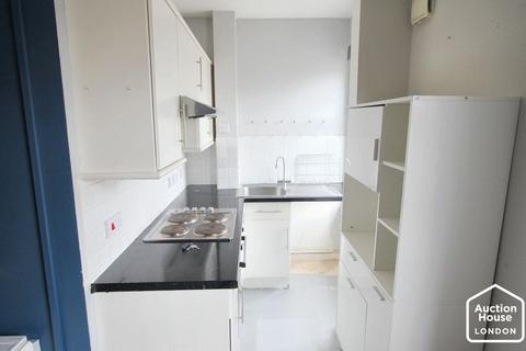 1 bedroom flat for sale, Flat 3, 26 Bank Street, Ashford, Kent, TN23 1BE