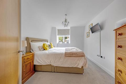 1 bedroom apartment for sale, Caesars Place, Ockford Road, Godalming, GU7 1QW