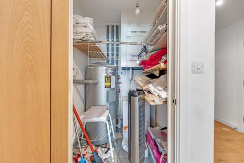 1 bedroom apartment for sale, Caesars Place, Ockford Road, Godalming, GU7 1QW
