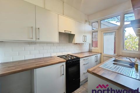 2 bedroom terraced house to rent, Wellington Road, Exeter, EX2