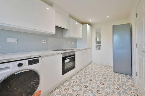 24 Farthing Close, Watford, WD18 0BT
