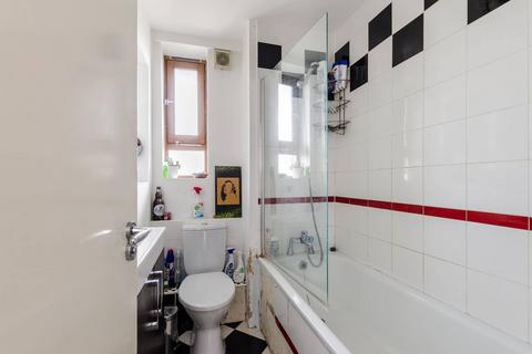 3 bedroom flat for sale, Cromer Street, Bloomsbury, London, WC1H