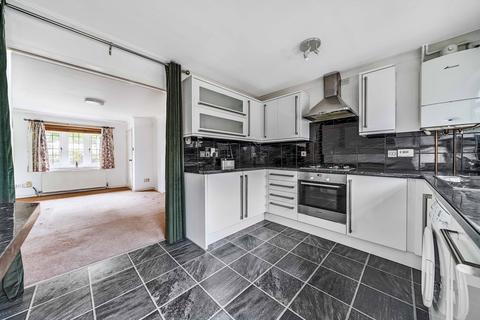106 Church Road, Folkestone, CT20 3EN