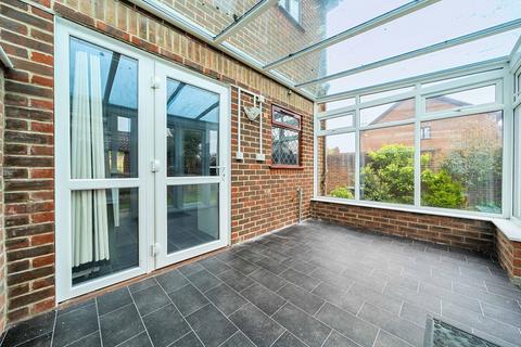 106 Church Road, Folkestone, CT20 3EN