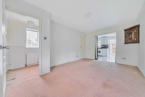 106 Church Road, Folkestone, CT20 3EN