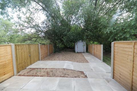 undefined, London Road, Apsley HP3