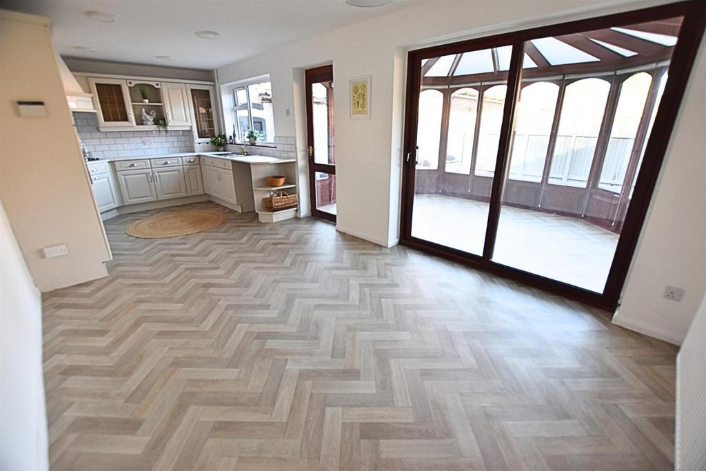 Kitchen diner