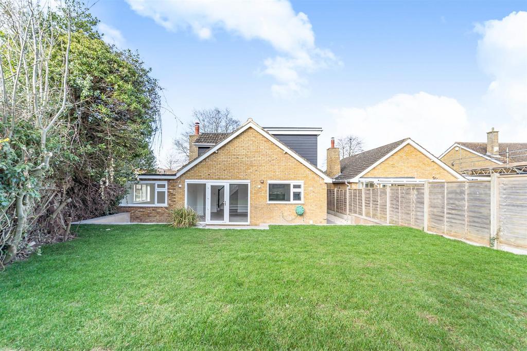 96 Goswell End-13.jpg