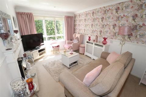 2 bedroom apartment for sale, Ashdene Gardens, Kenilworth