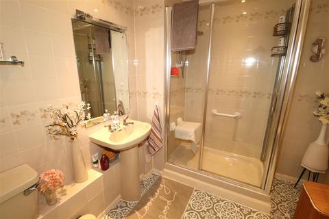 2 bedroom apartment for sale, Ashdene Gardens, Kenilworth