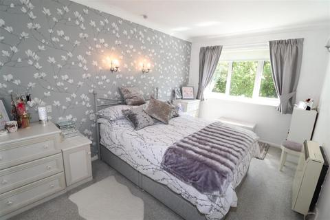 2 bedroom apartment for sale, Ashdene Gardens, Kenilworth