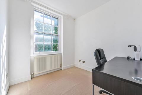 undefined, North Gower Street, Euston, London, NW1