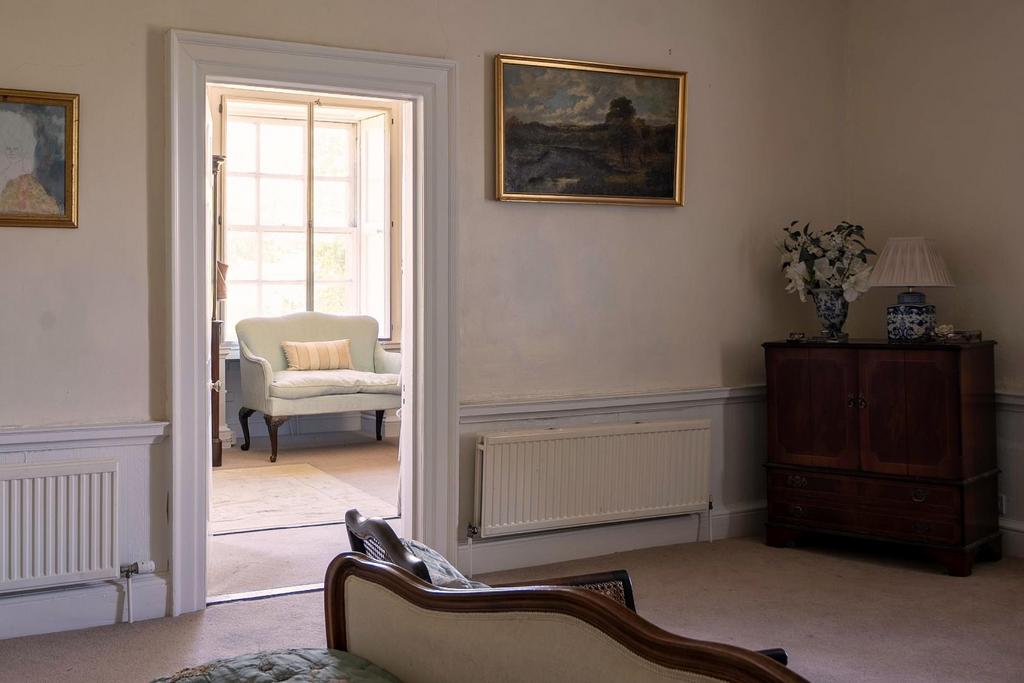 North Nibley - Bedroom 1-2.jpg