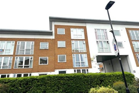 1 bedroom apartment to rent, Felixstowe Court, E16
