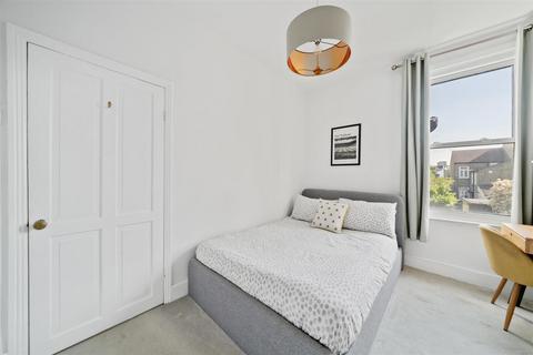 34a Latimer Road, London, SW19 1EP