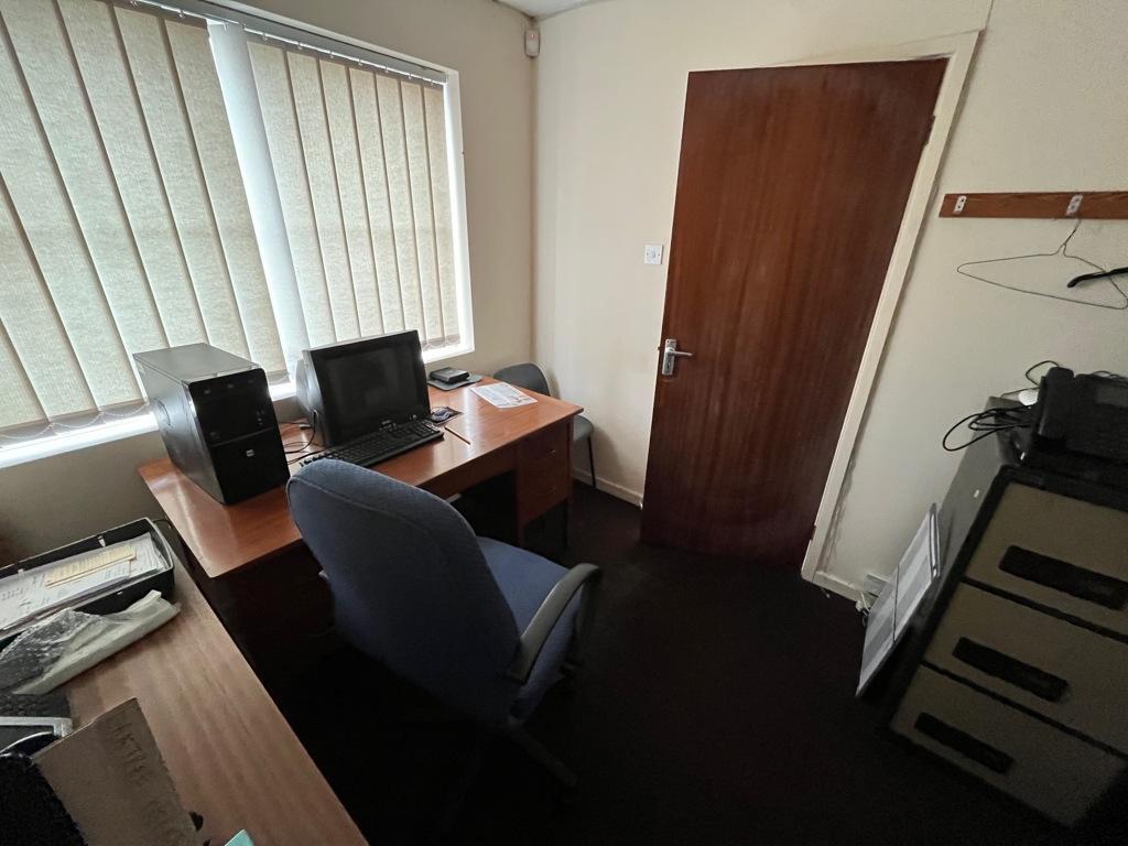 Photo 5