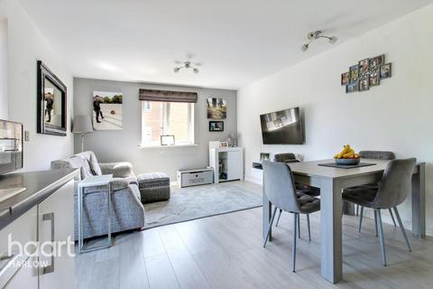 2 bedroom flat for sale, Blenheim Square North, North Weald
