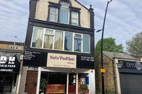 Mixed use for sale, Queen Street, Morley