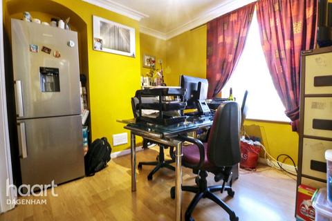 2 bedroom terraced house for sale, Sheppey Road, Dagenham