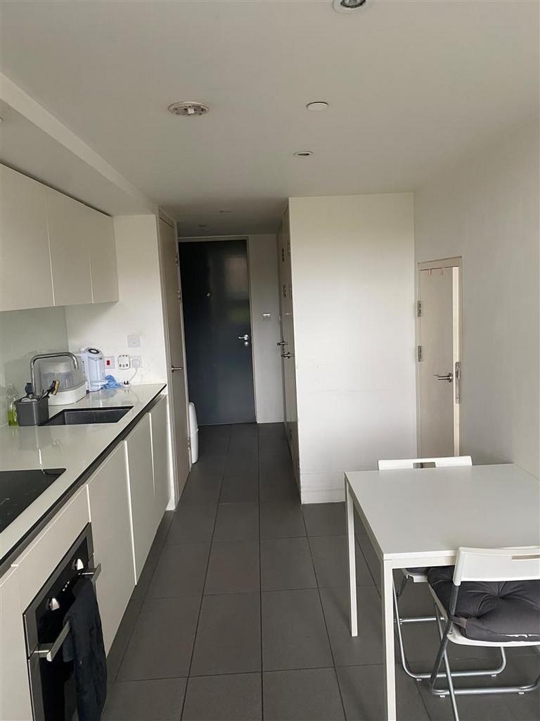 Kitchen area.jpg
