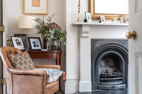 5 Raleigh Street, London, N1 8NW