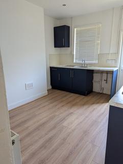 2 bedroom terraced house to rent, Gladstone Street, Loughborough LE11