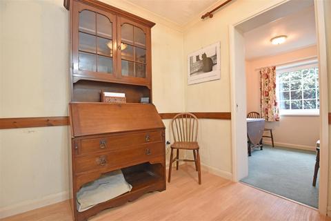 27 Bilbie Close, Cullompton, EX15 1LG