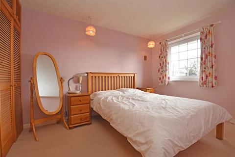 27 Bilbie Close, Cullompton, EX15 1LG