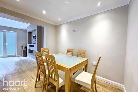 36 Downham Gardens, Tamerton Foliot, Plymouth, PL5 4QE