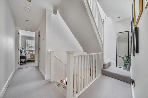 55 Canbury Avenue, Kingston Upon Thames, KT2 6JR