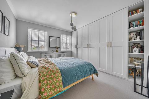 55 Canbury Avenue, Kingston Upon Thames, KT2 6JR