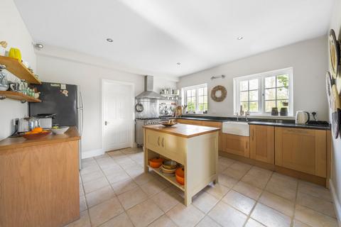 16 Crown Hill, Ropsley, Grantham, NG33 4BH