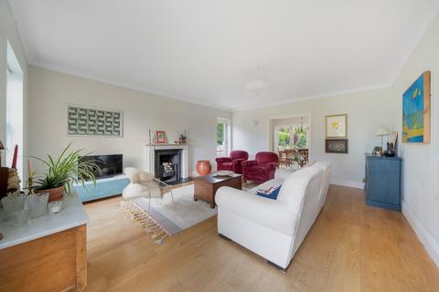 16 Crown Hill, Ropsley, Grantham, NG33 4BH