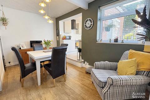 2 bedroom semi-detached house for sale, Lime Grove, Royton