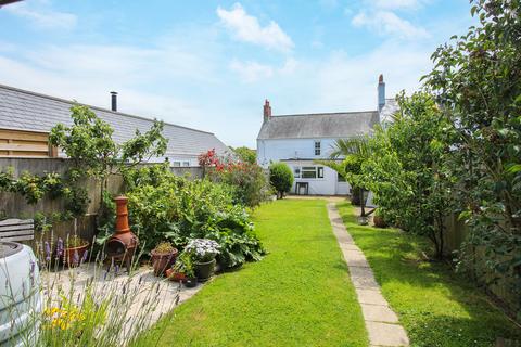 St Andrew's Road, Guernsey, GY6