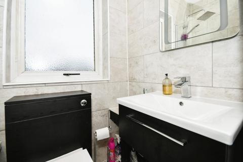 104 Lydgate Lane, Sheffield, S10 5FP