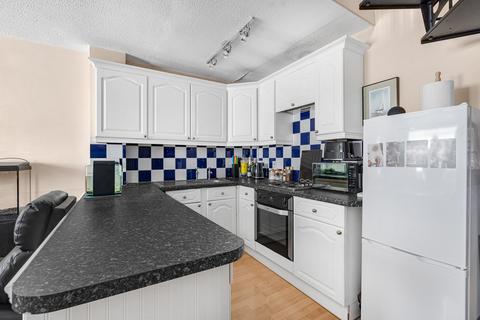 3 Bramley Close, Staines-upon-thames, TW18 1PY