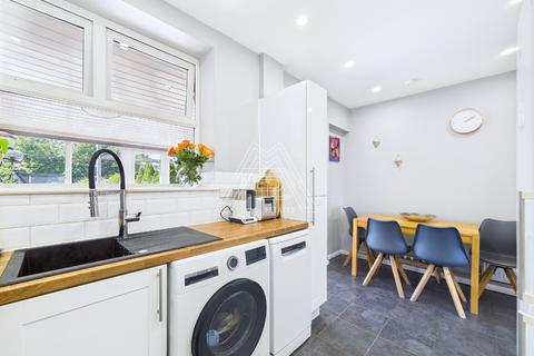 38 Fortin Close, South Ockendon, RM15 5NH